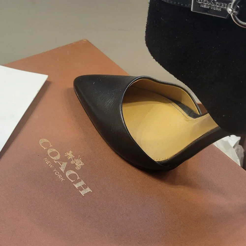 Coach Shoes - Size 7 - Picture 4 of 5